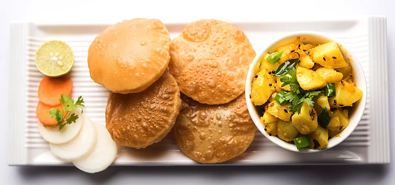 The luchi finds mention in many Bengali tales and proverbs
